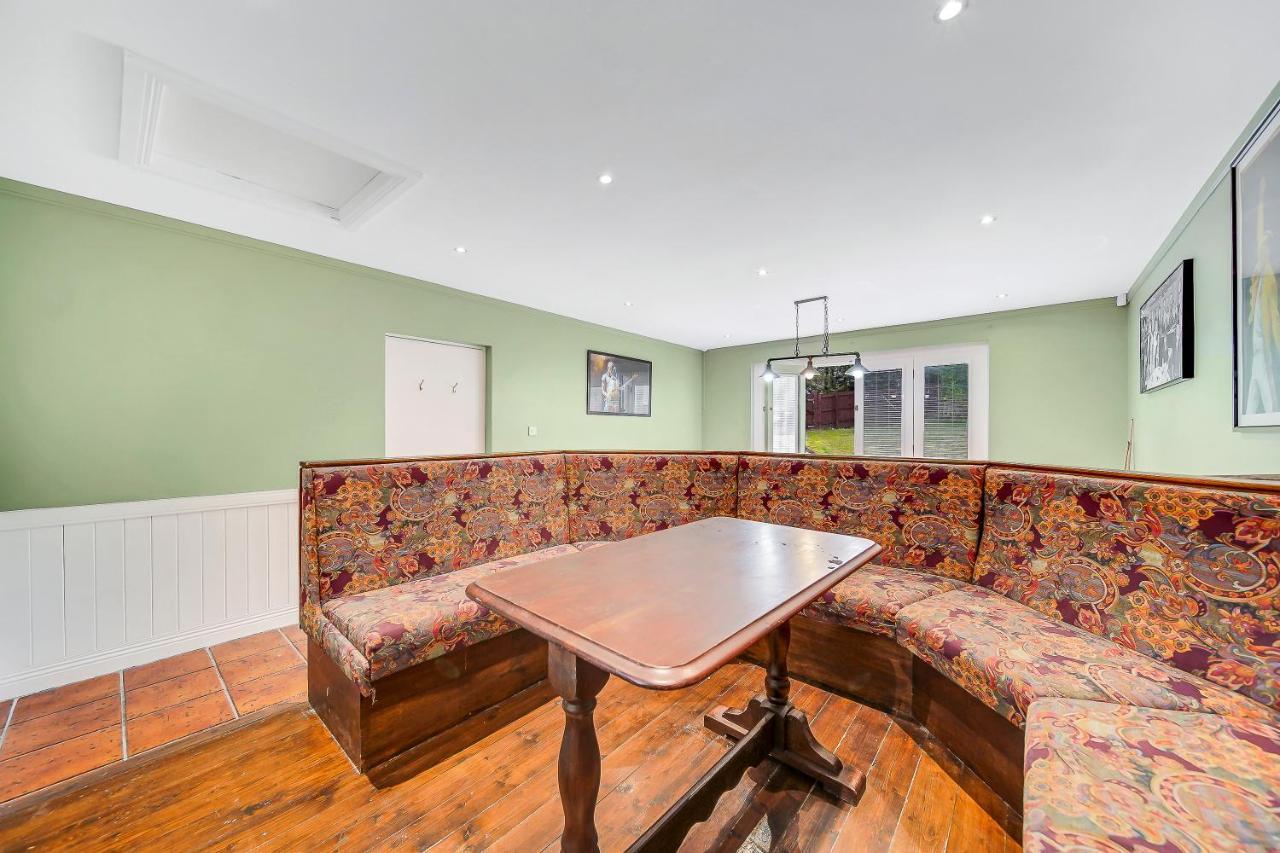 Luxury Accommodation With Games Room - Sleeps 10 Ратмулан Екстериор снимка